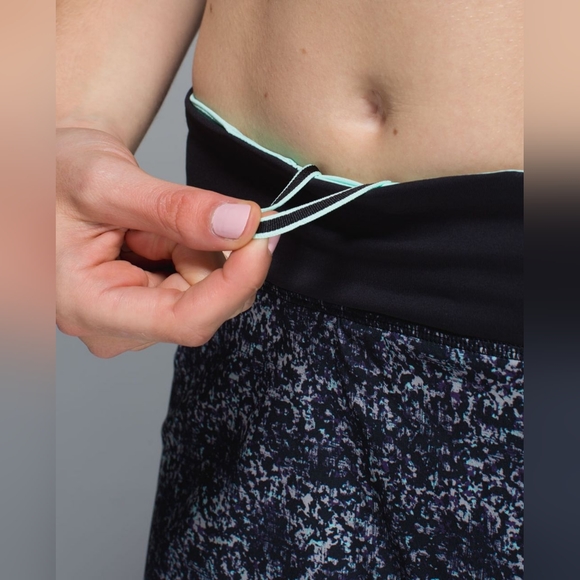 Lululemon Run: Pace Setter Skirt *4-way Stretch - Picture 8 of 16
